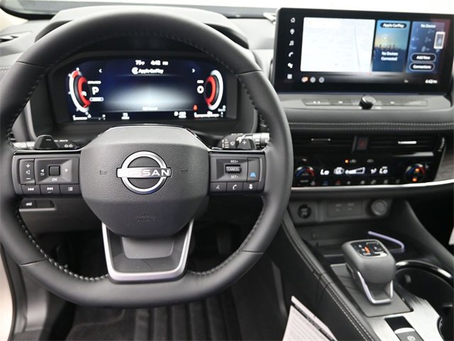 New 2026 Nissan Rogue Platinum image 18