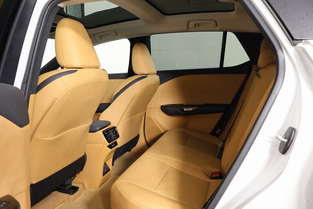 Used 2024 Lexus RZ 300e Premium w/ Accessory Package (Z1) image 10