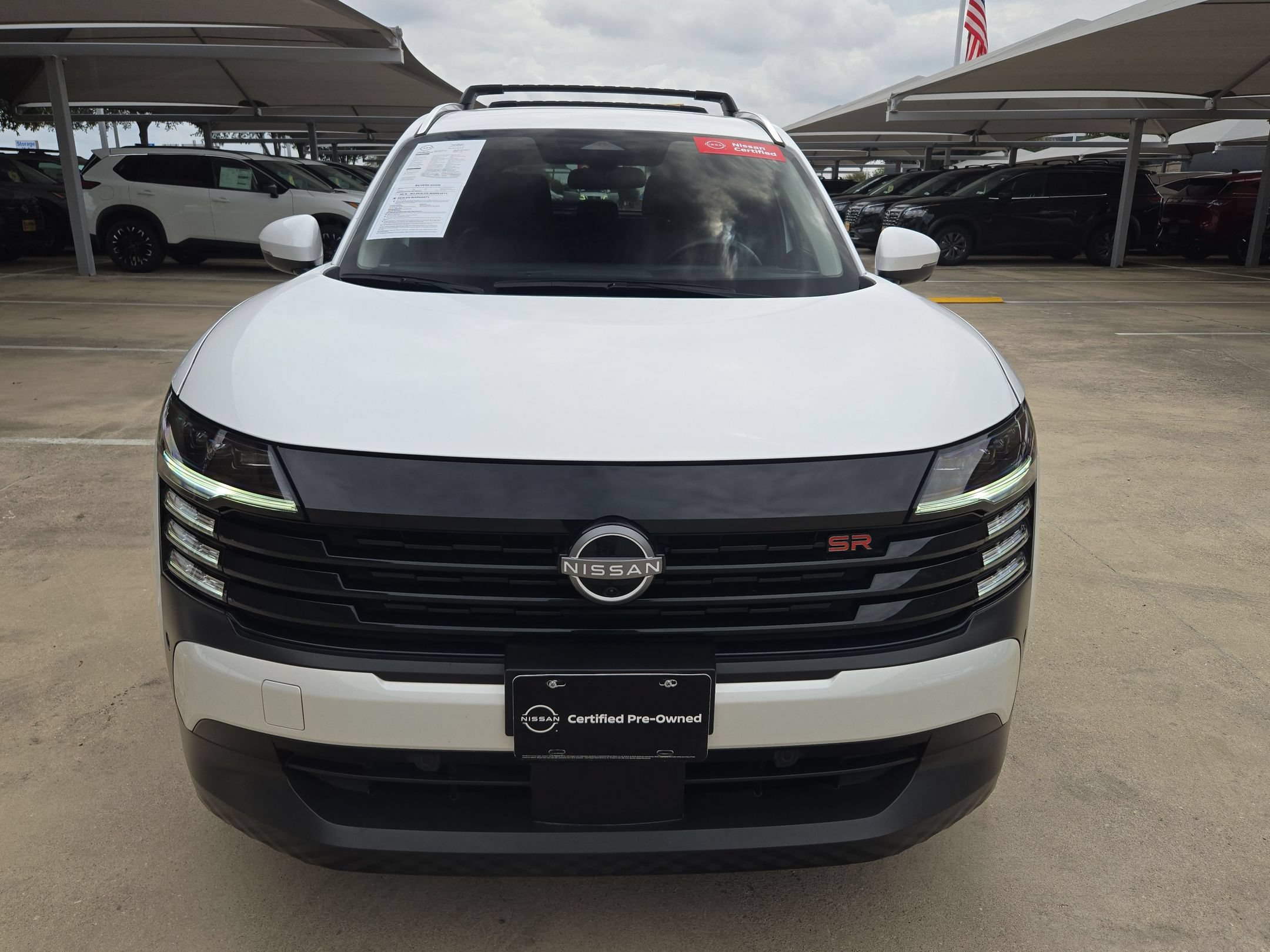 Certified 2025 Nissan Kicks SR FWD image 8