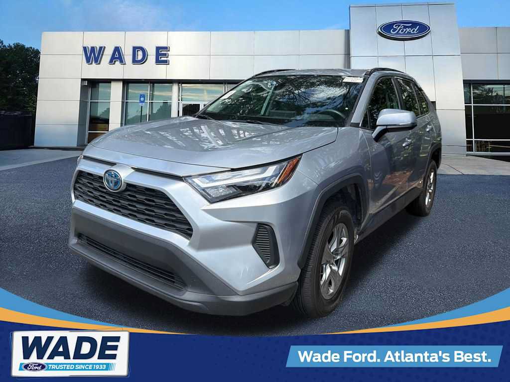 Used 2024 Toyota RAV4 LE AWD/4WD video 1