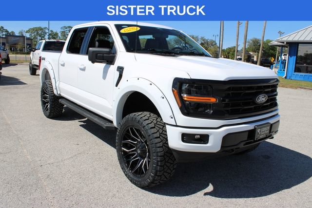 Used 2024 Ford F150 XLT w/ XLT Black Appearance Package image 15