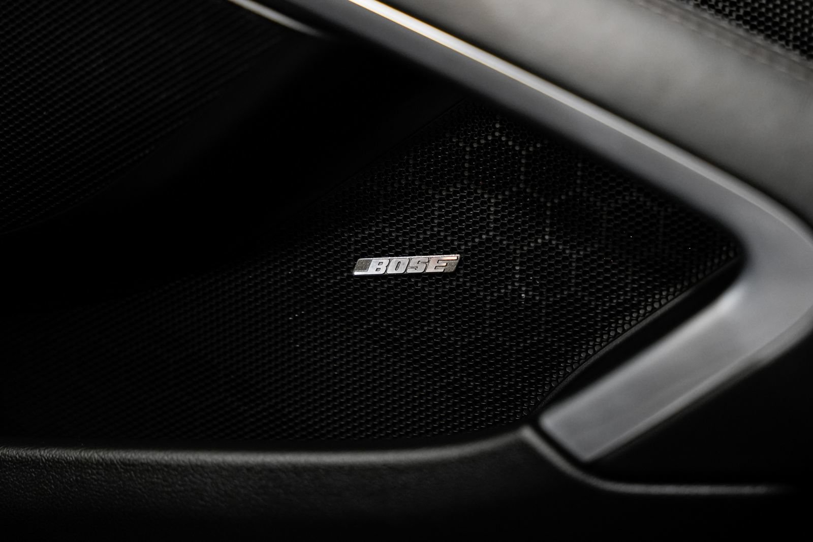 Used 2014 Porsche 911 Turbo S AWD/4WD image 18