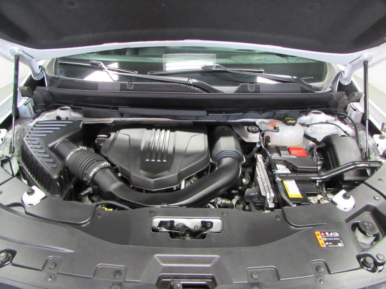 Used 2025 Chevrolet Traverse LT AWD/4WD image 10