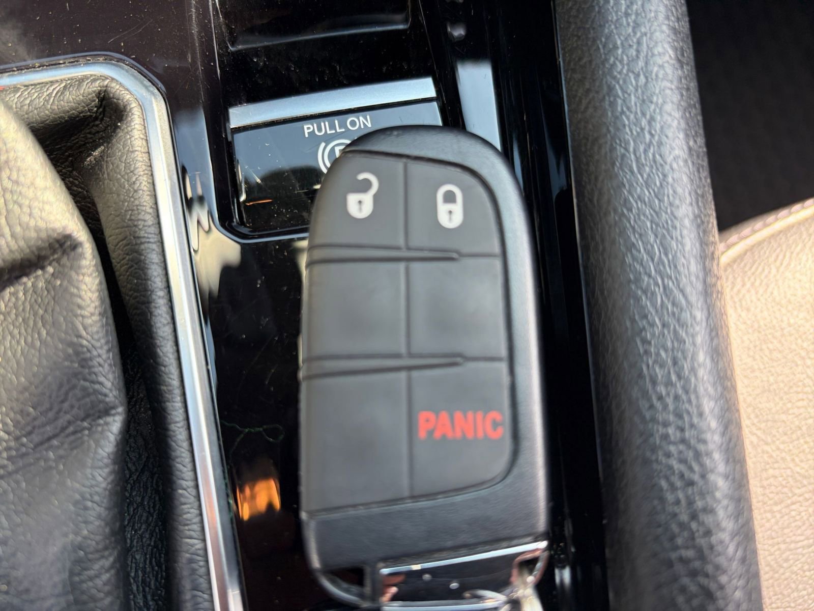 Used 2025 Jeep Compass Trailhawk image 21