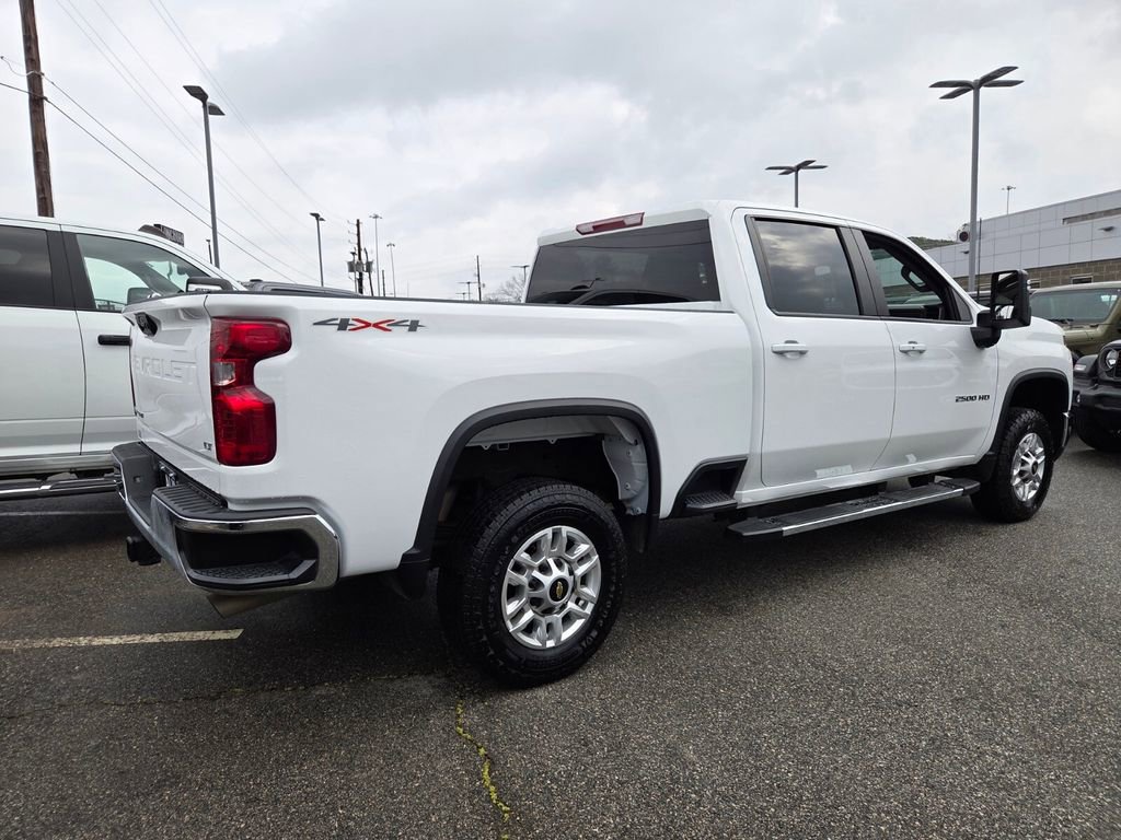 Used 2025 Chevrolet Silverado 2500 LT w/ Convenience Package image 11