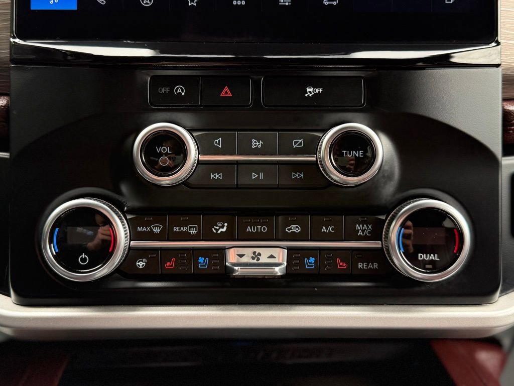 Certified 2024 Ford Expedition Limited image 19