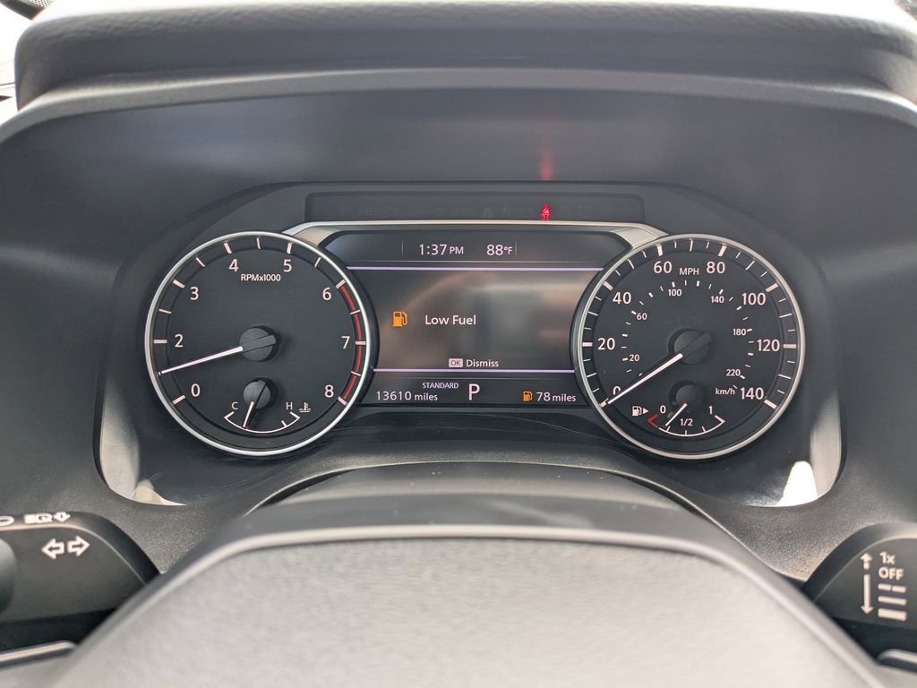 Used 2025 Nissan Rogue SV FWD image 27