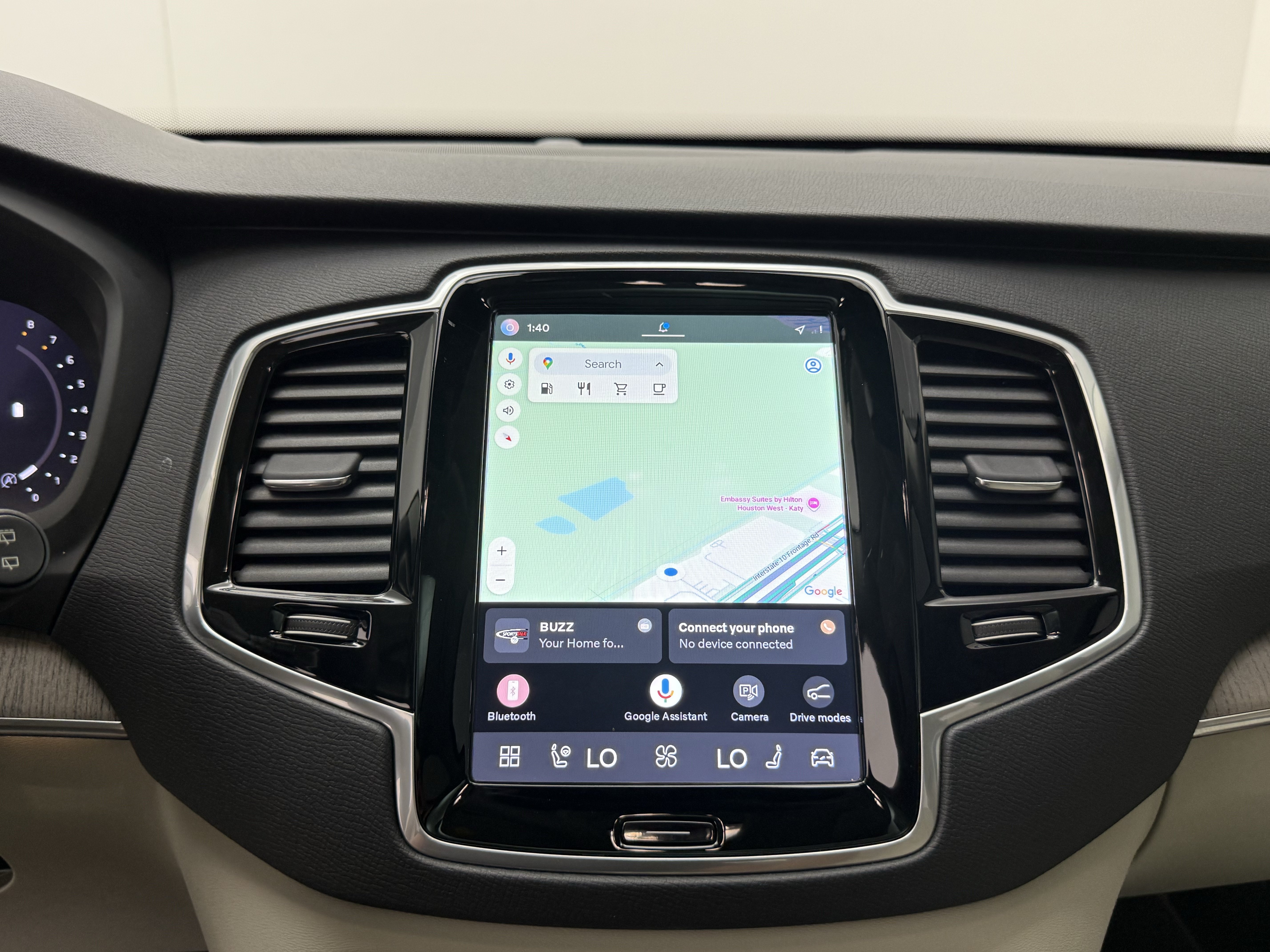 Certified 2024 Volvo XC90 B5 Plus AWD/4WD image 19
