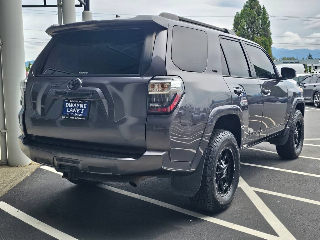 Used 2021 Toyota 4Runner SR5 AWD/4WD image 5