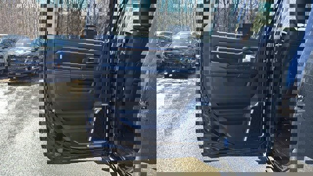 Used 2022 RAM 3500 Laramie w/ Max Tow Package image 26