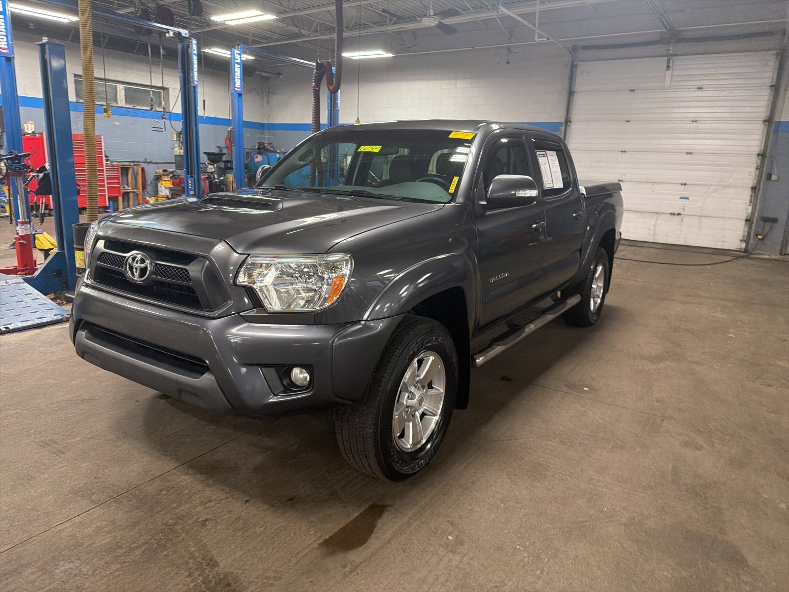 Used 2015 Toyota Tacoma 4x4 Double Cab image 9