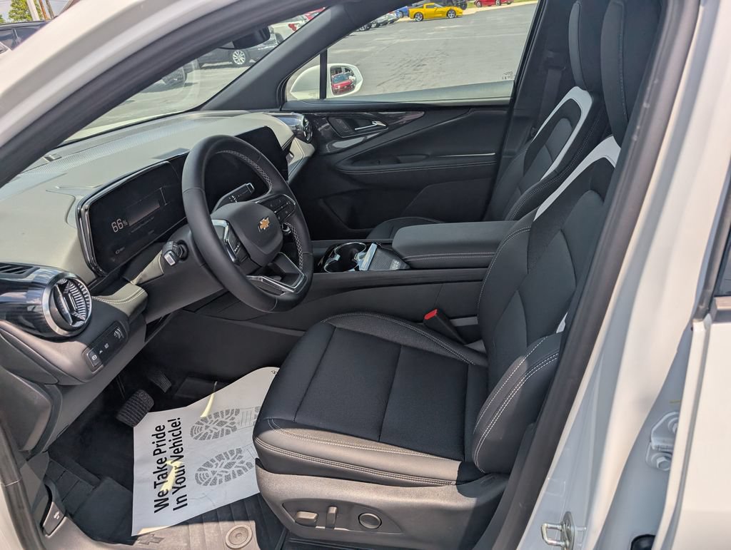 New 2026 Chevrolet Blazer EV LT AWD/4WD image 13