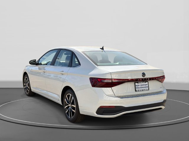 New 2027 Volkswagen Jetta SE FWD image 3