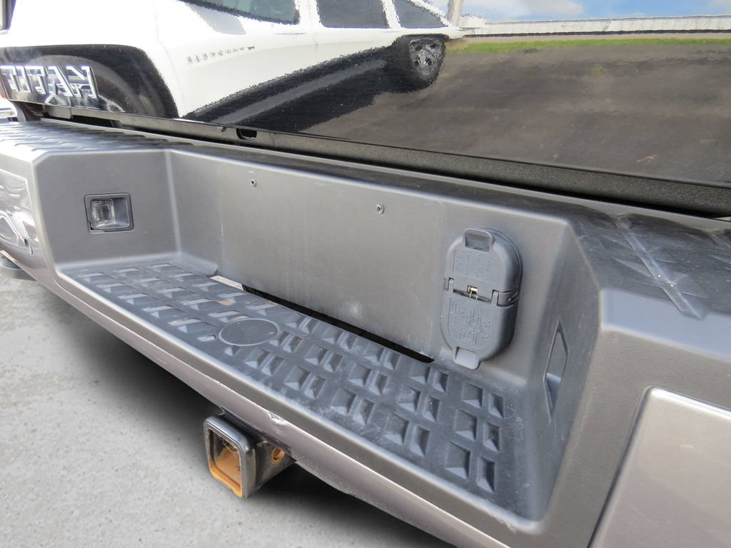 Used 2024 Nissan Titan Platinum Reserve w/ Moonroof Package AWD/4WD image 16