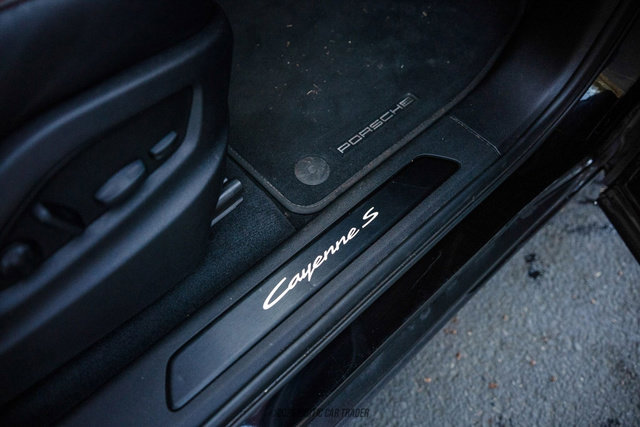 Used 2024 Porsche Cayenne S AWD/4WD image 36