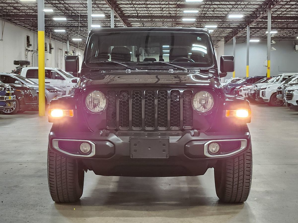 Used 2022 Jeep Gladiator Sport AWD/4WD image 2