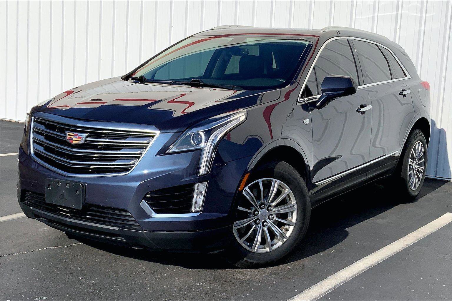 Used 2018 Cadillac XT5 Luxury w/ Driver Awareness Package image 1
