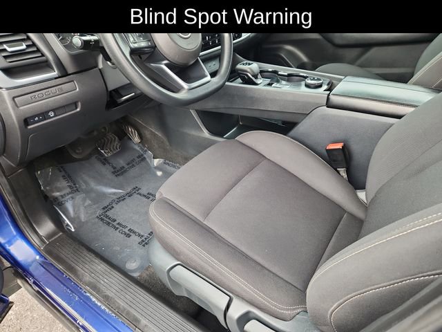 Used 2023 Nissan Rogue S image 17