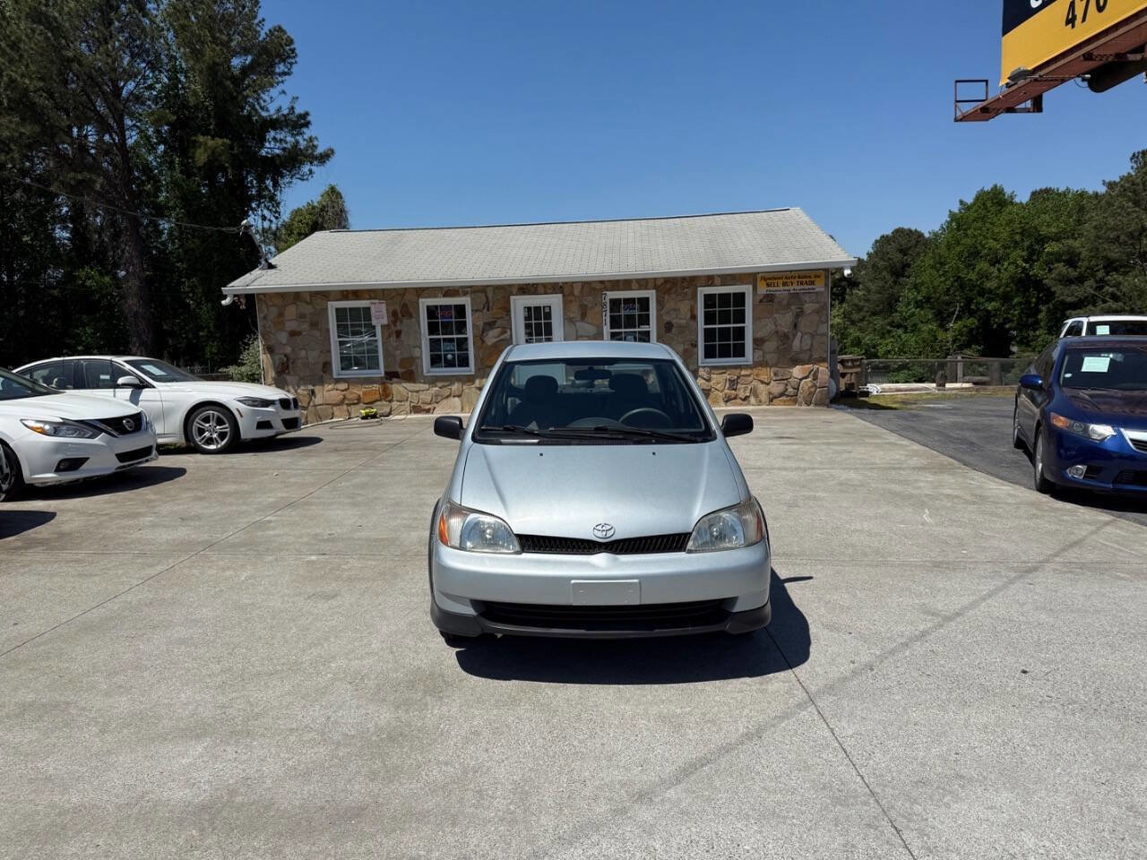 Used 2000 Toyota Echo Sedan FWD image 2
