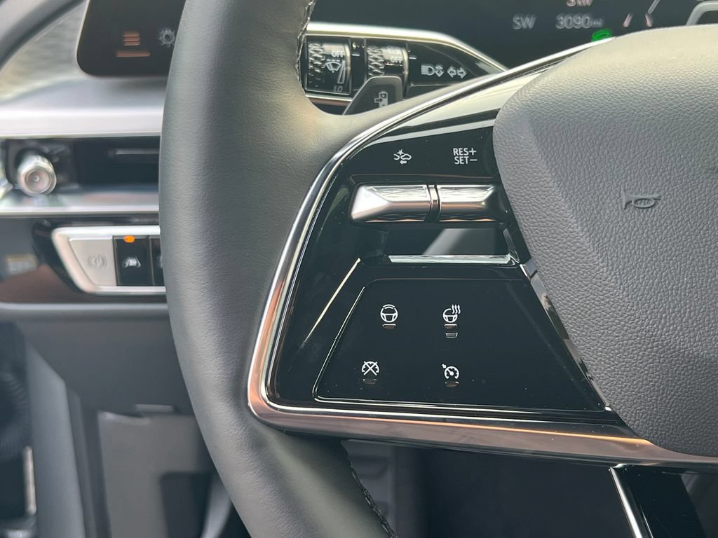 New 2026 Cadillac Lyriq Premium Luxury RWD image 23