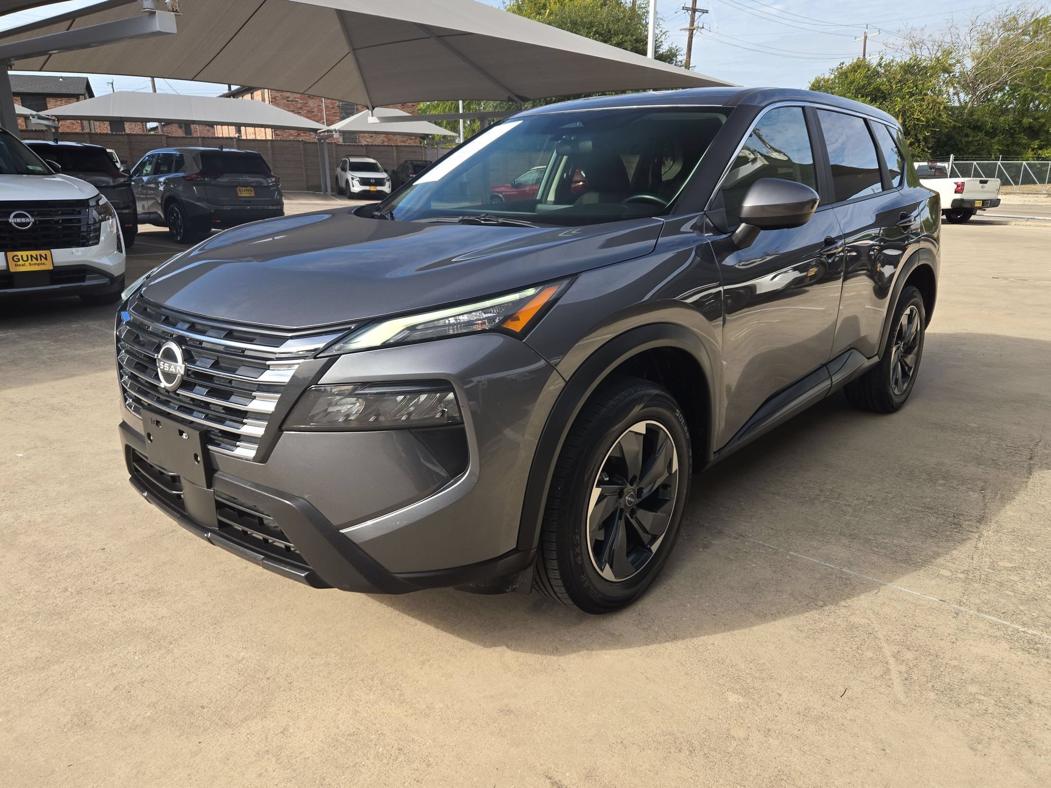Certified 2025 Nissan Rogue SV FWD image 7