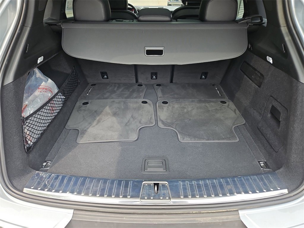 Certified 2025 Porsche Cayenne image 36