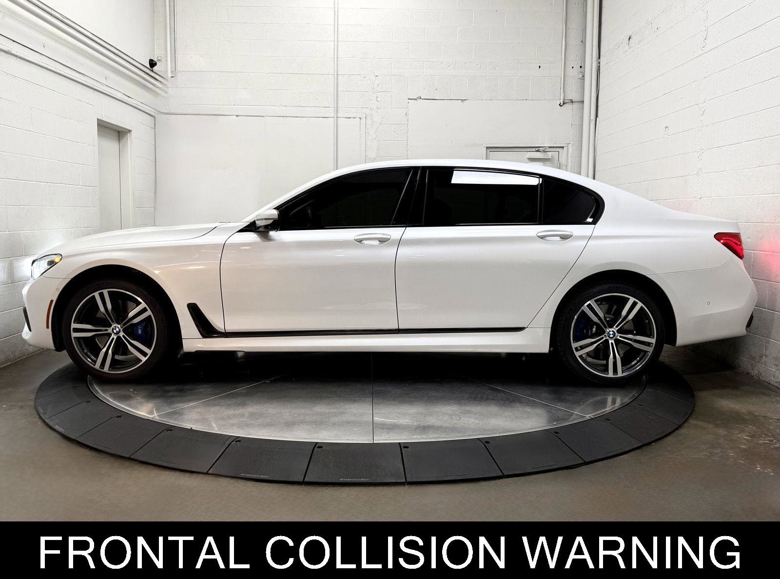 Used 2017 BMW 750i RWD image 6