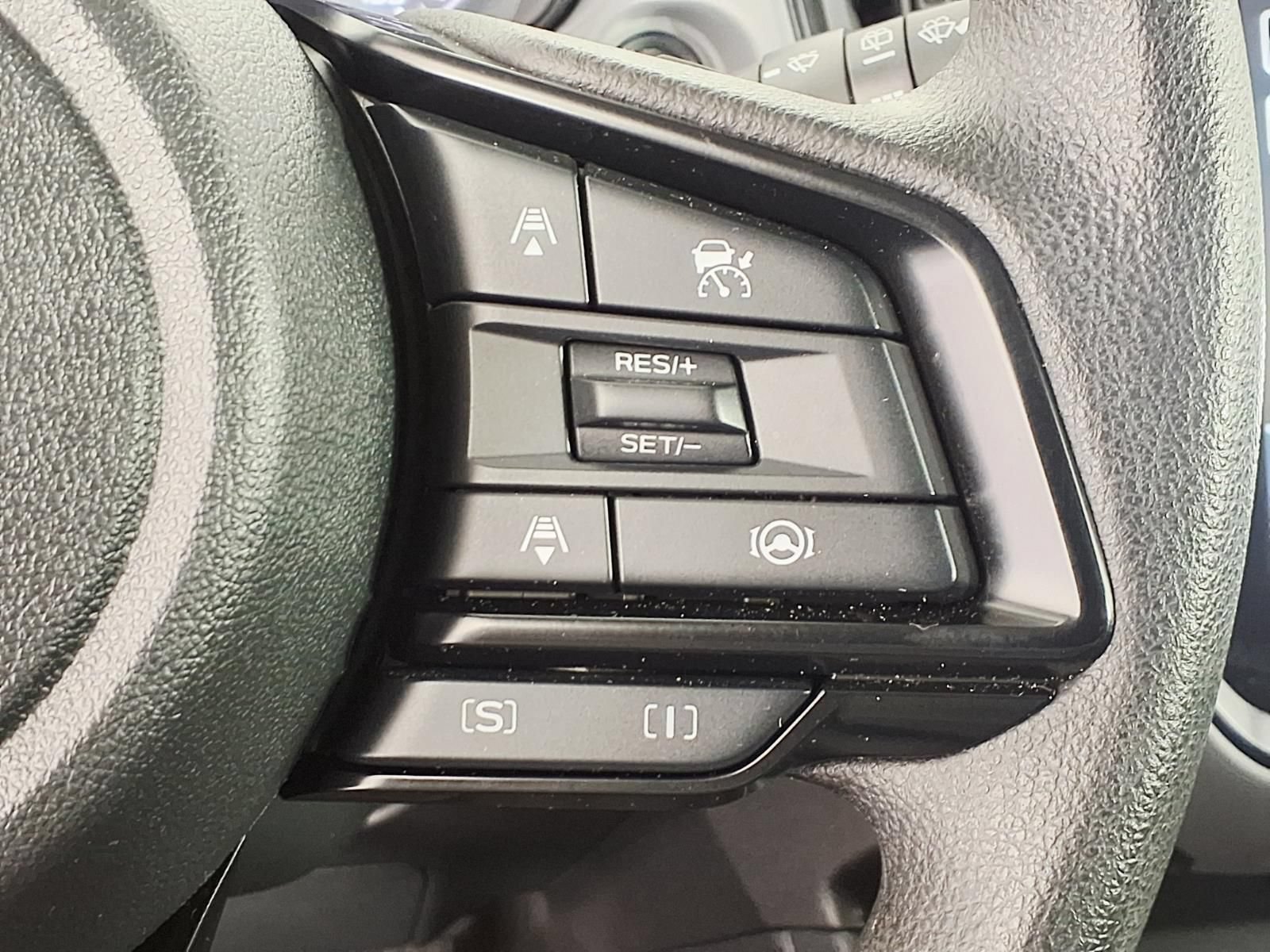 Used 2026 Subaru Crosstrek 2.5i Premium AWD/4WD image 17
