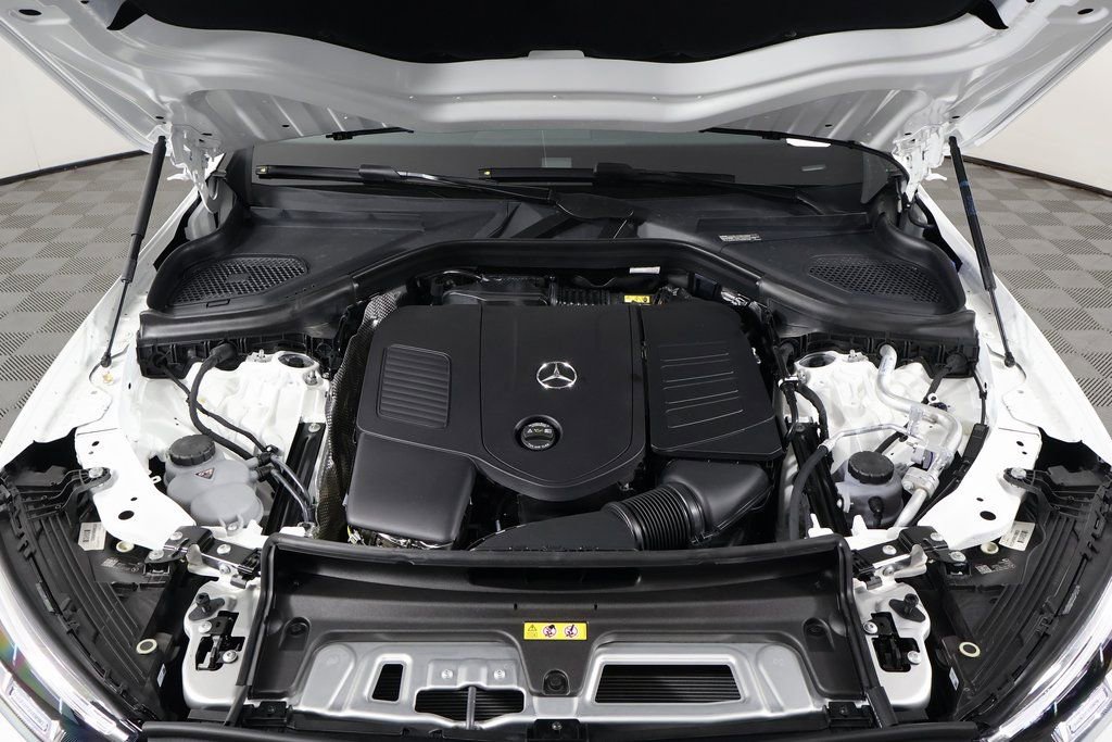 New 2026 Mercedes-Benz GLC 300 image 9