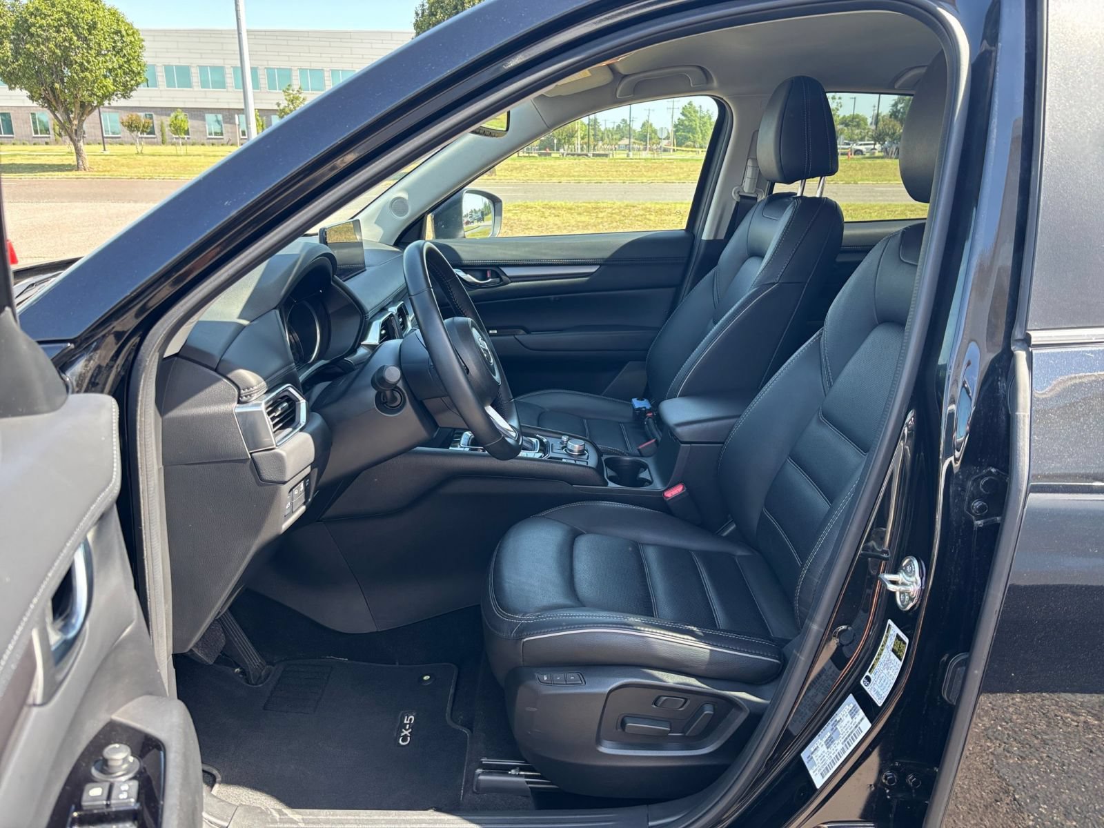 Used 2025 MAZDA CX-5 AWD 2.5 S w/ Preferred Package image 28