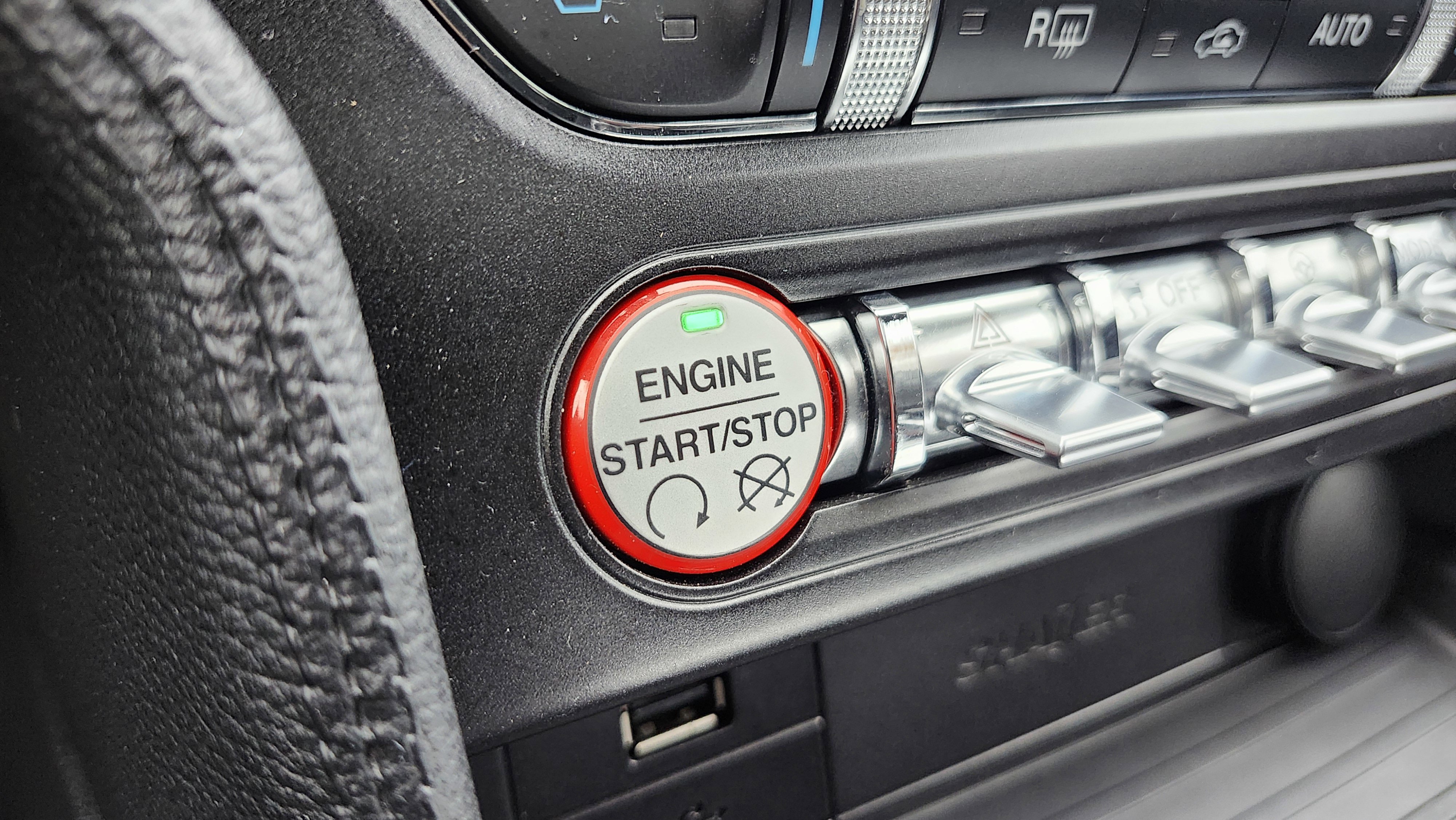 Used 2015 Ford Mustang Premium w/ Equipment Group 201A image 10