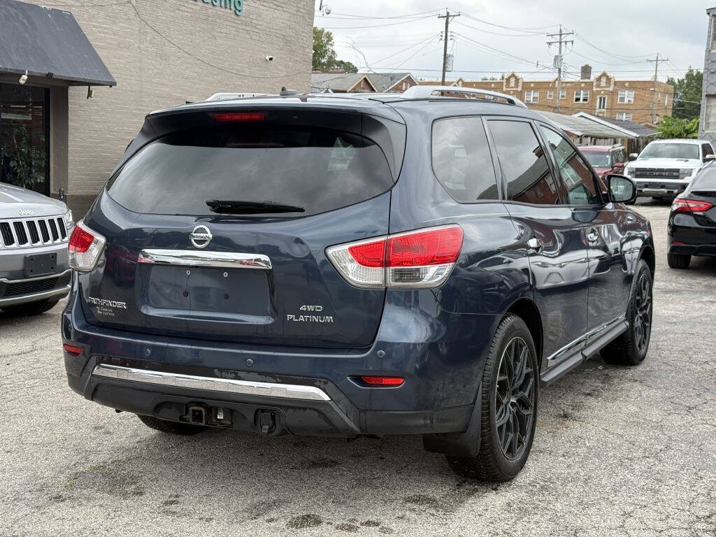 Used 2013 Nissan Pathfinder Platinum AWD/4WD image 4