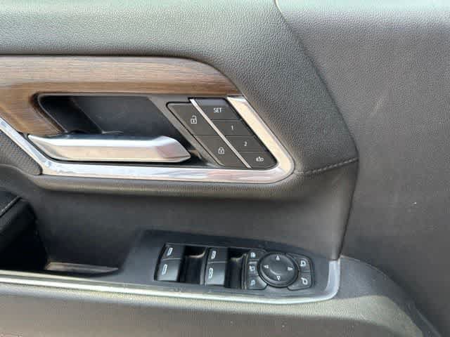 Used 2024 Chevrolet Silverado 2500 High Country w/ High Country Premium Package AWD/4WD image 13
