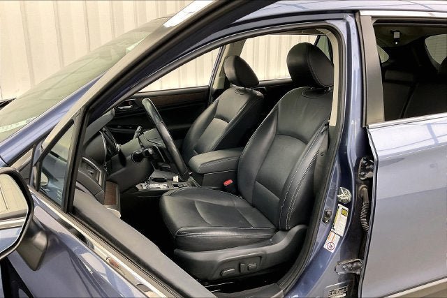 Used 2017 Subaru Outback 2.5i Limited AWD/4WD image 8