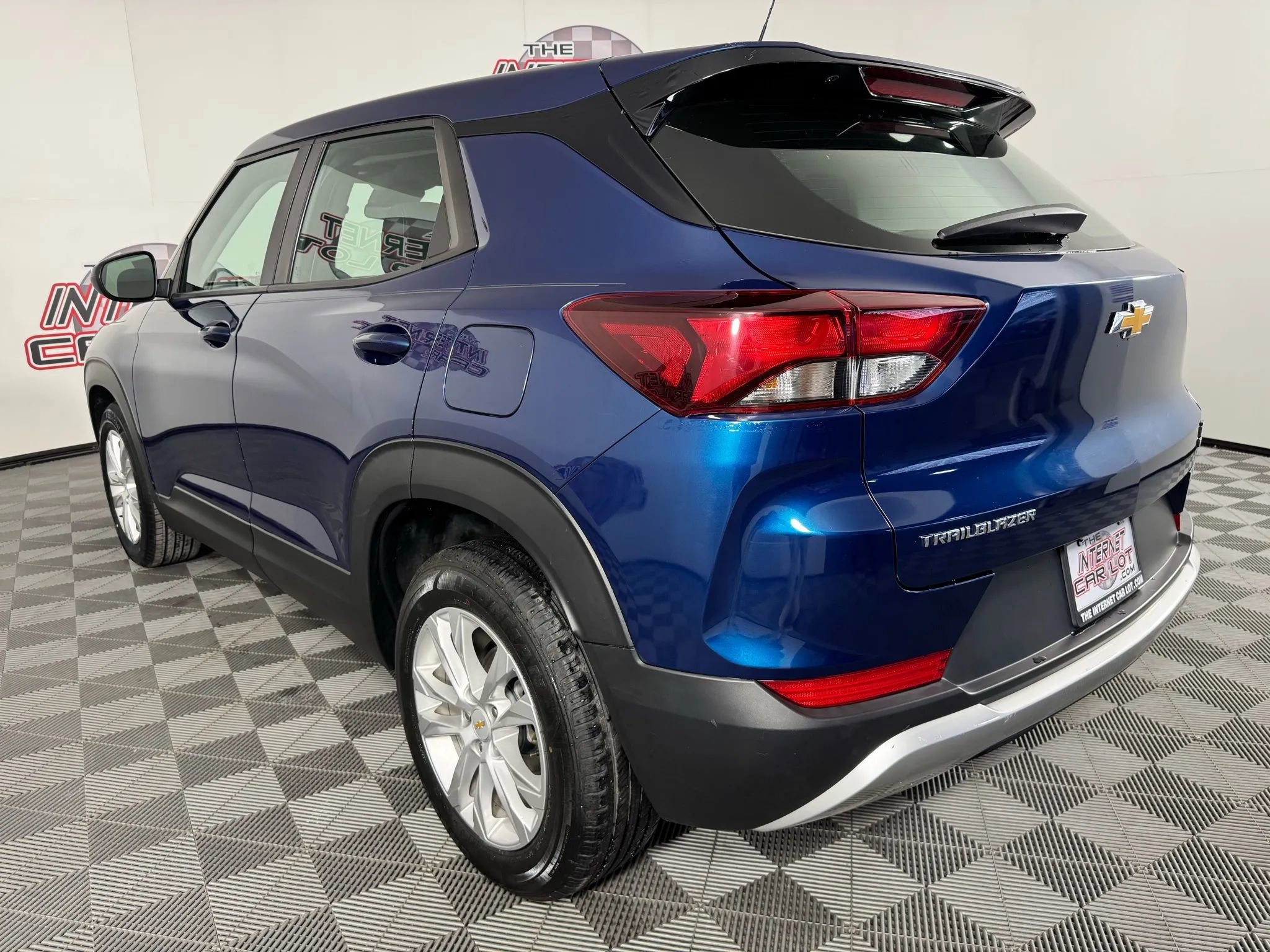 Used 2021 Chevrolet TrailBlazer LS FWD image 25