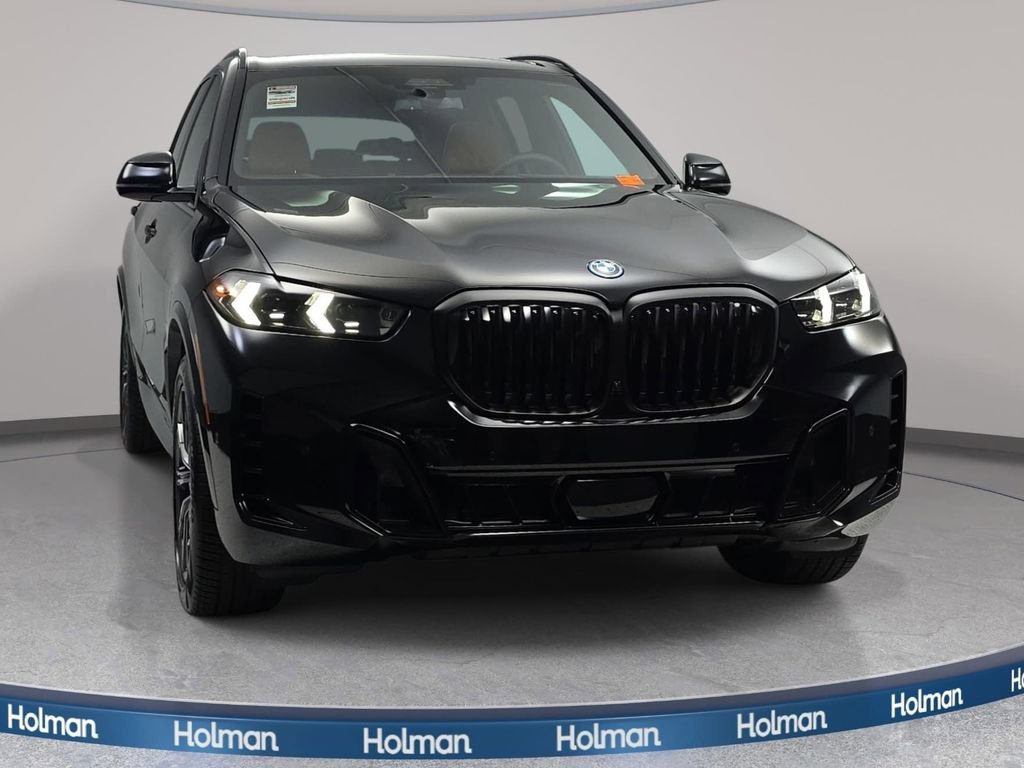 New 2026 BMW X5 xDrive50e w/ M Sport Package image 2
