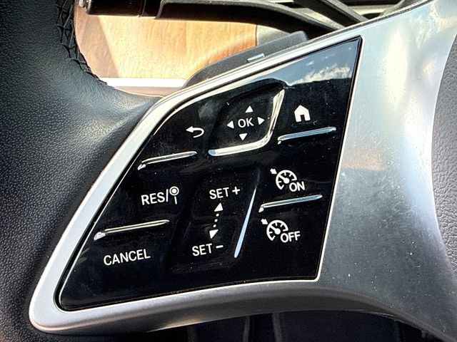 Used 2025 Mercedes-Benz C 300 Sedan image 25