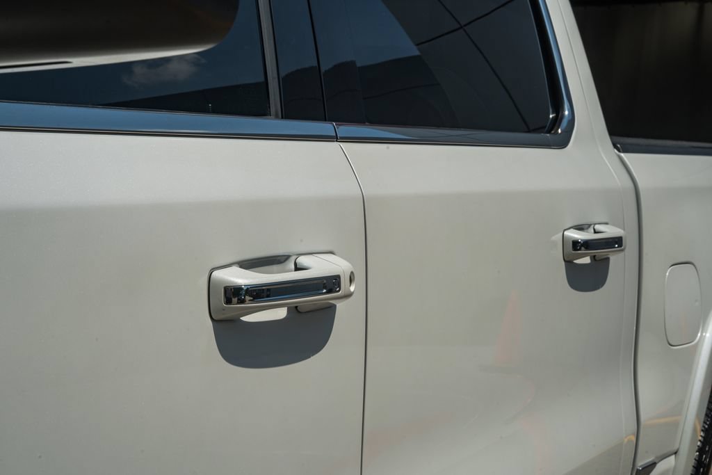 Used 2022 RAM 1500 Limited AWD/4WD image 19