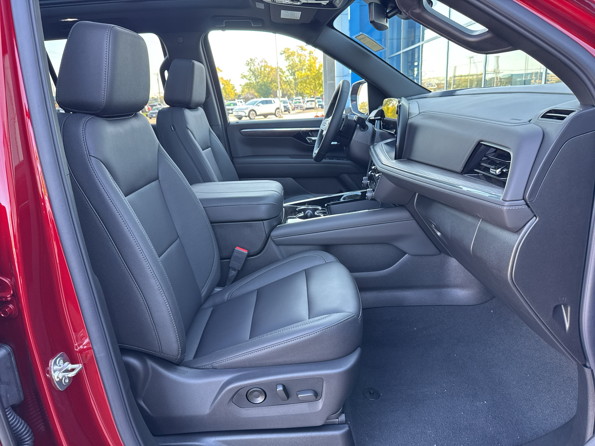 New 2026 Chevrolet Tahoe Z71 w/ Z71 Off-Road Package AWD/4WD image 45