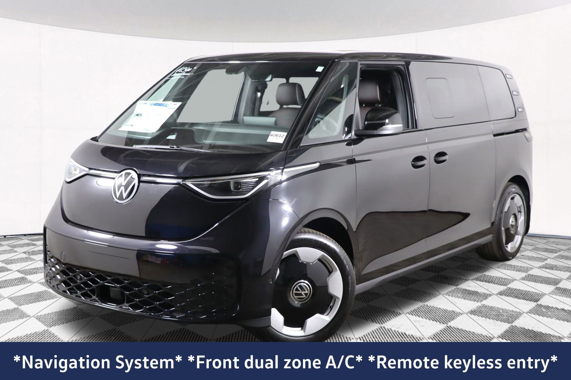 New 2025 Volkswagen ID. Buzz Pro S video 2