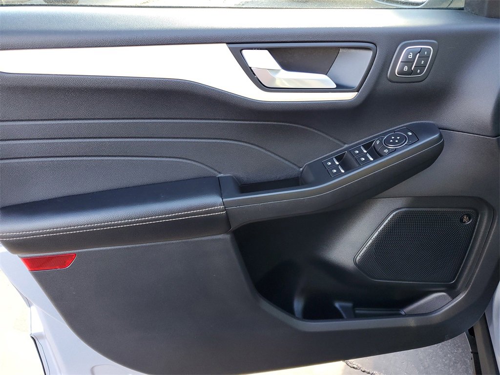 Used 2022 Ford Escape Titanium w/ Titanium Elite Package image 22