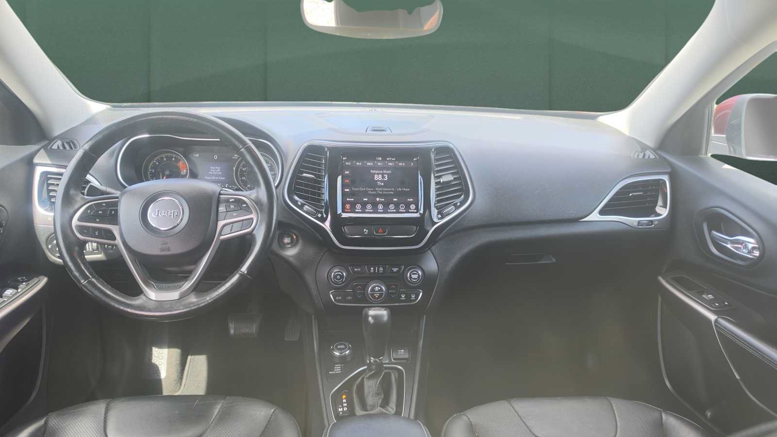 Used 2019 Jeep Cherokee Limited AWD/4WD image 14