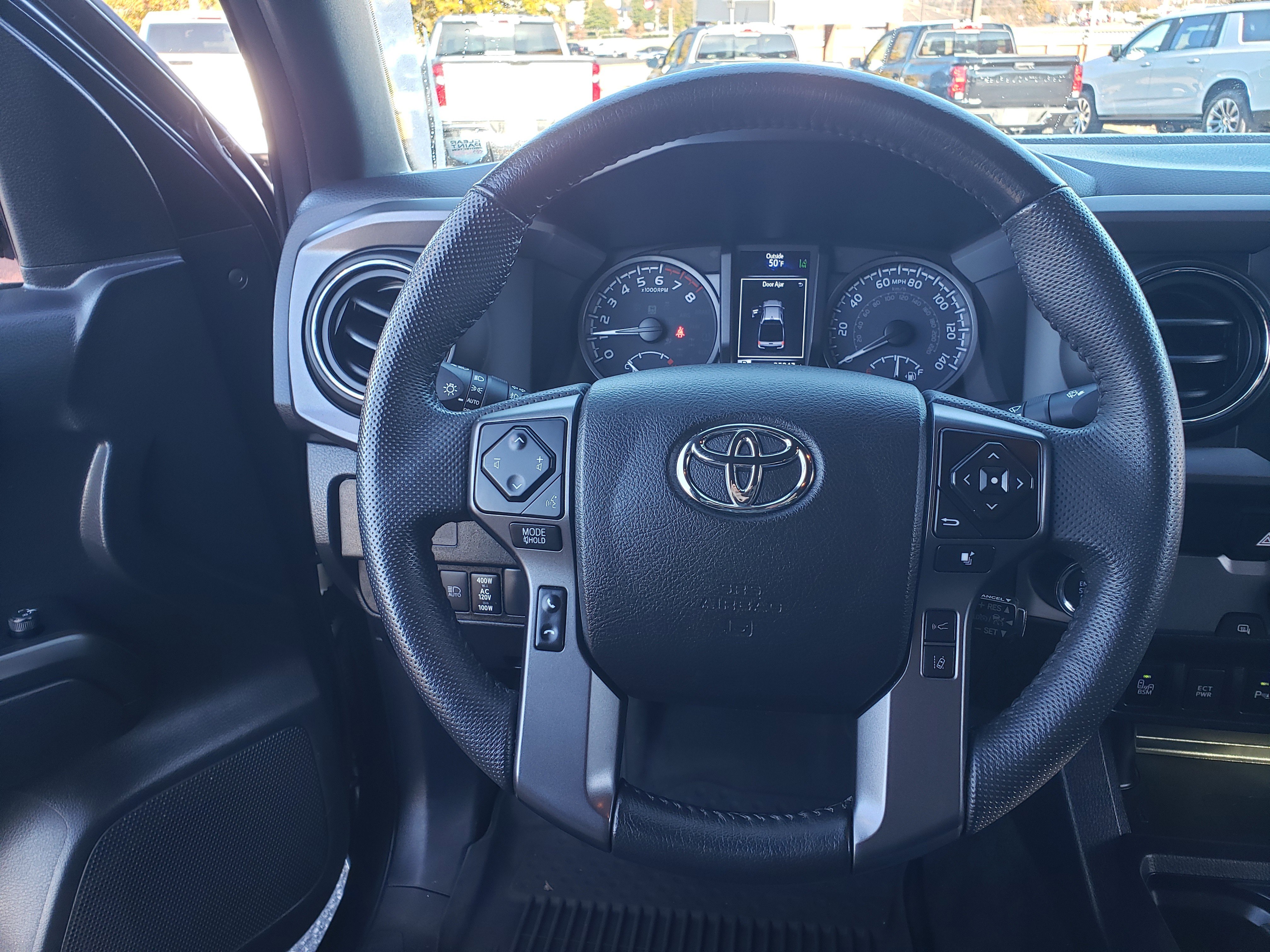 Used 2022 Toyota Tacoma TRD Off-Road w/ Technology Package image 18