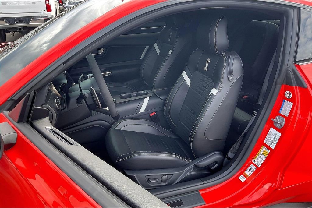Used 2022 Ford Mustang Shelby GT500 w/ Technology Package image 23