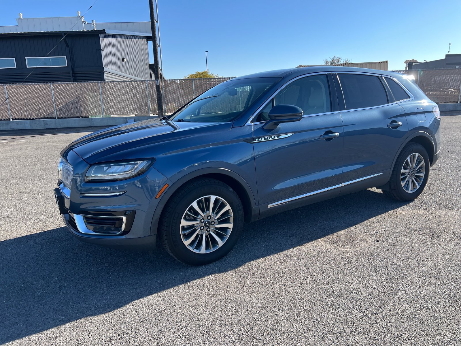 Used 2019 Lincoln Nautilus Select AWD/4WD image 7