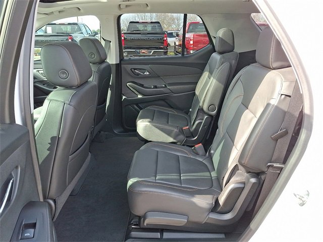 Used 2020 Chevrolet Traverse LT w/ LT Premium Package image 8