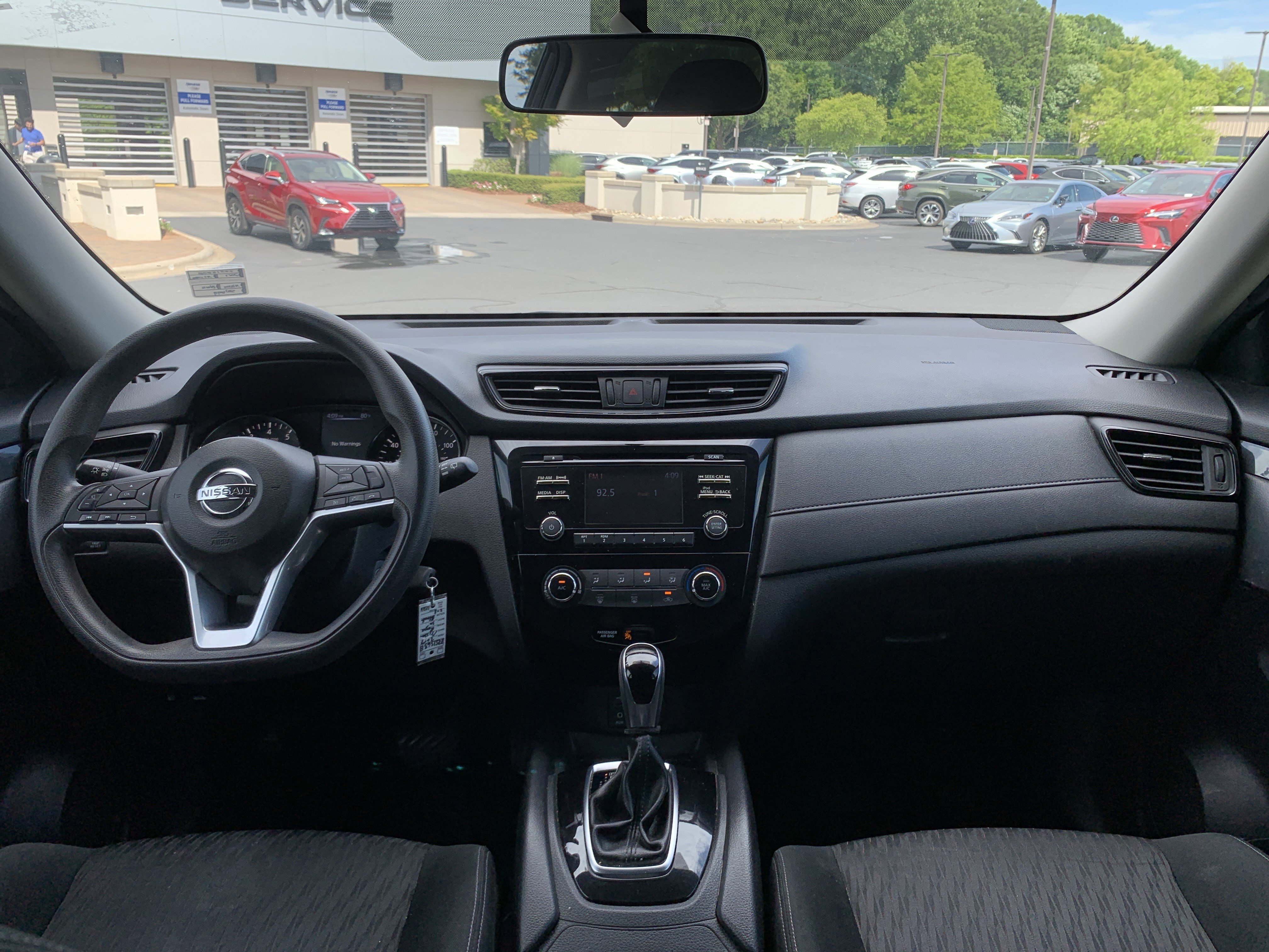 Used 2017 Nissan Rogue S FWD image 30