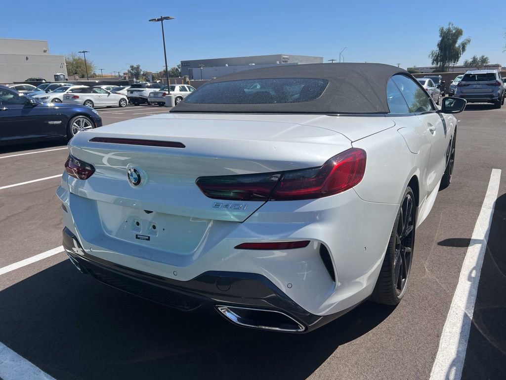 Used 2023 BMW 840i 840i w/ Comfort Seating Package image 5