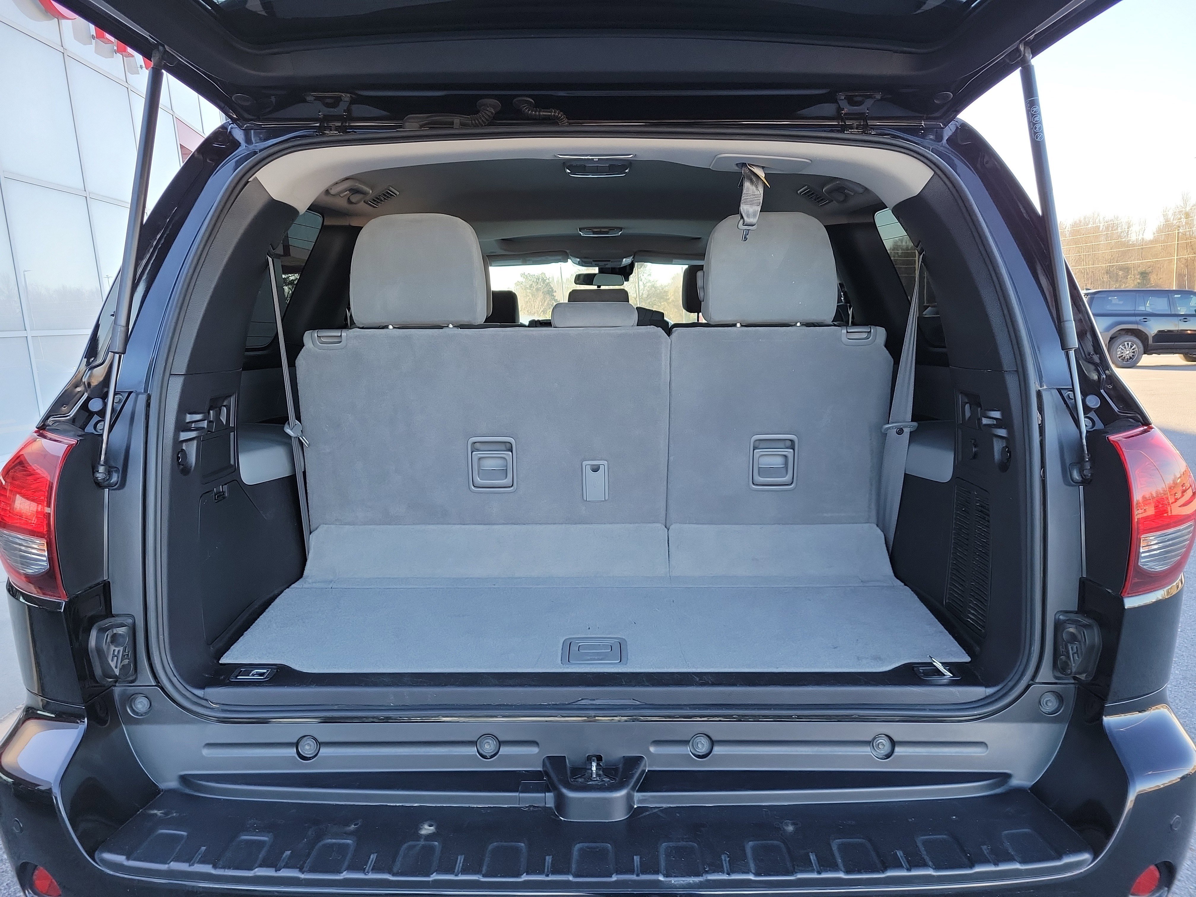 Used 2022 Toyota Sequoia SR5 image 25