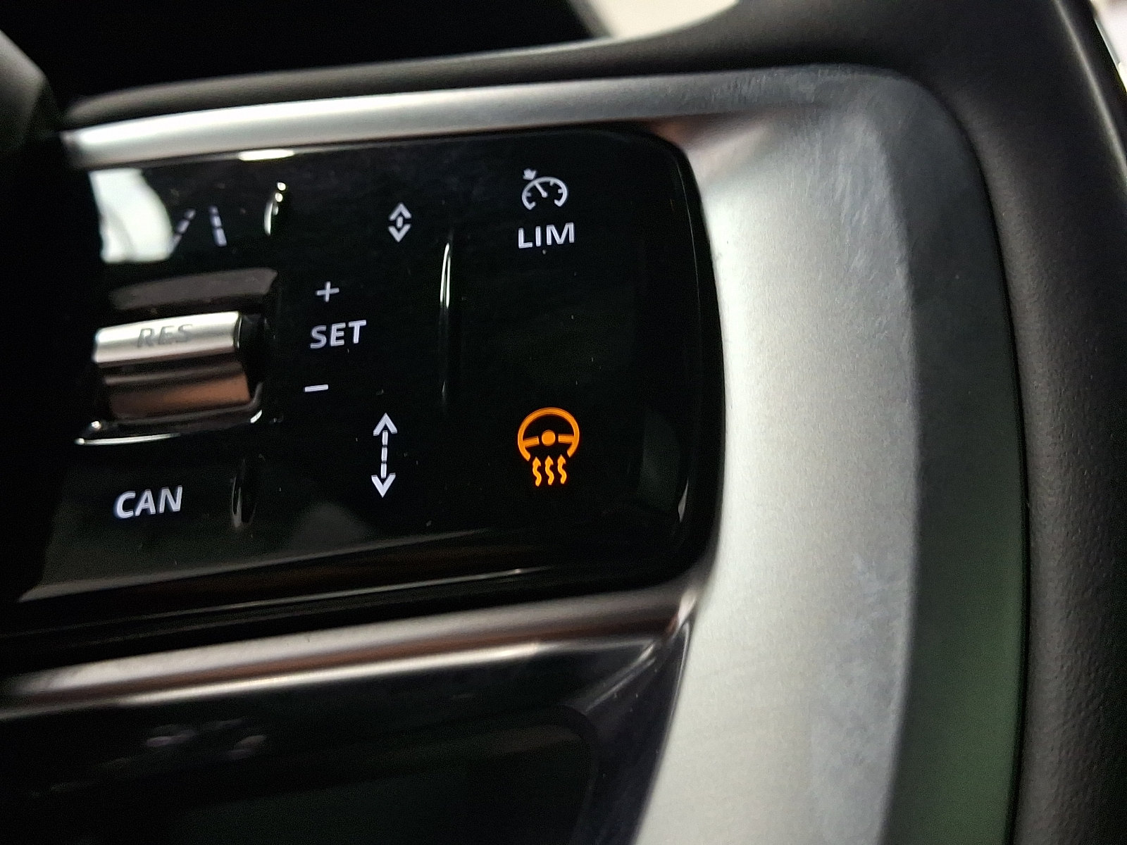Certified 2025 Land Rover Range Rover SE AWD/4WD image 24